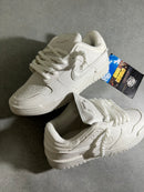 Nike Twist Triple White - Tamanho 40/ 41. (ACOMPANHA +1 CADARÇO TRANÇADO)