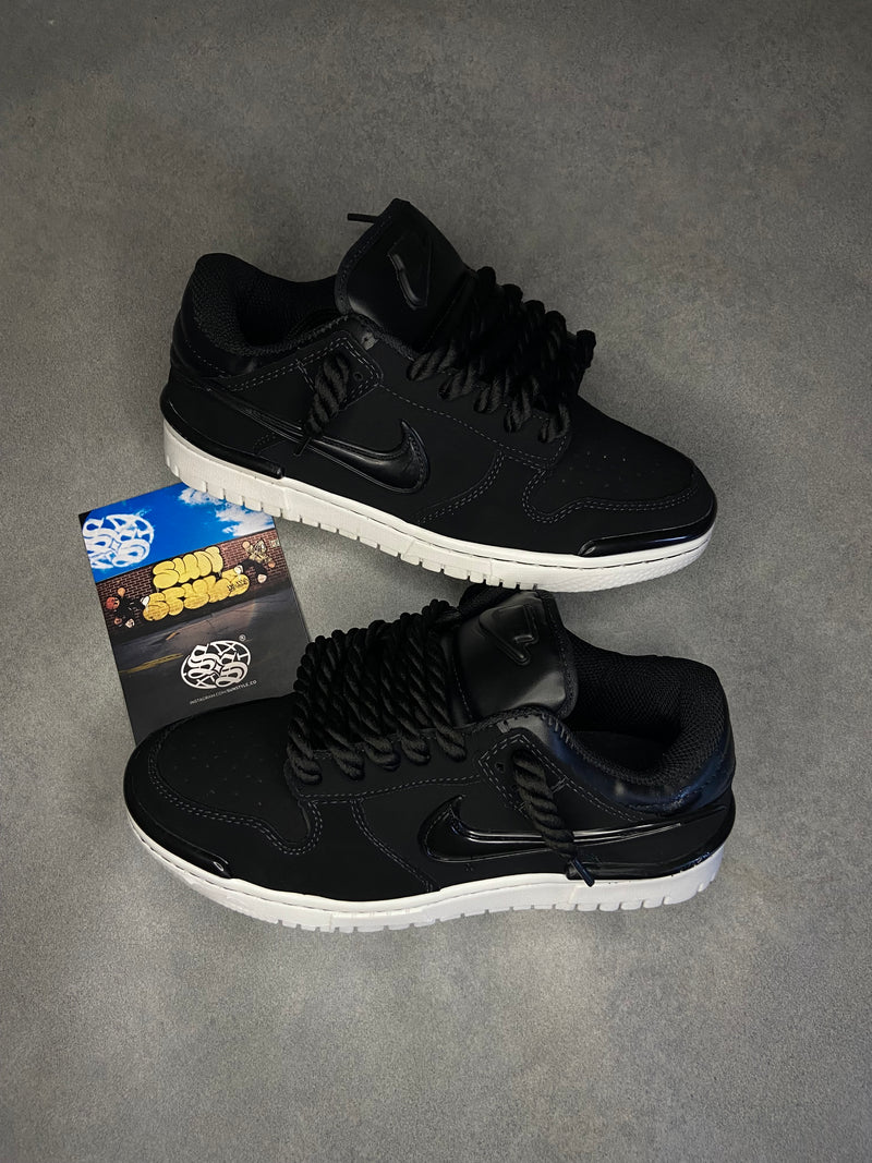 Nike Dunk Twist “Camurça Black” - Tamanho 39.