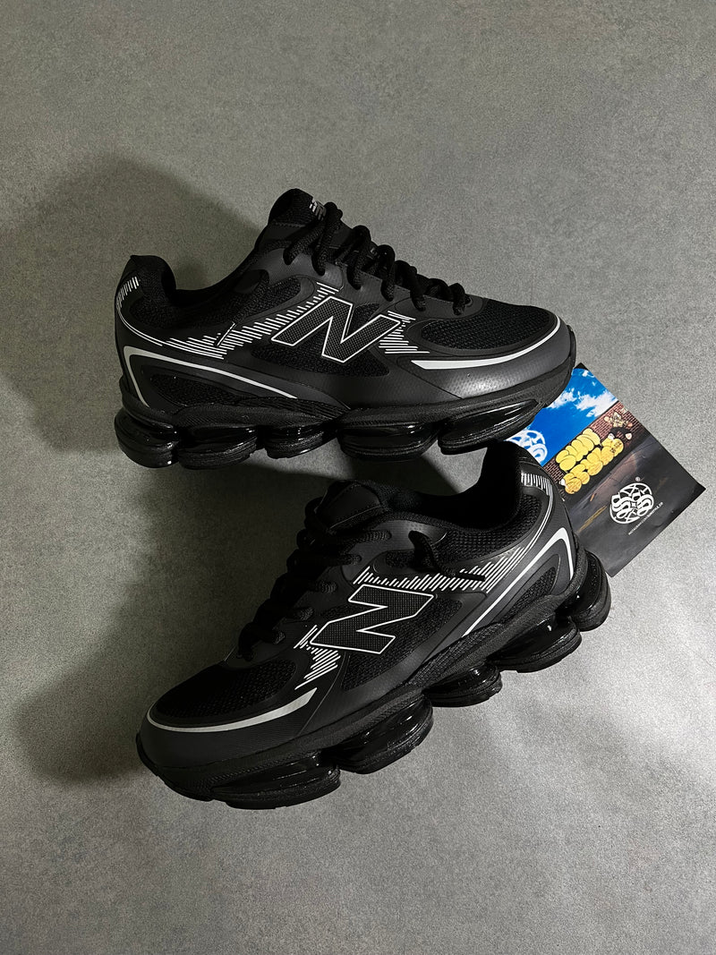 New Balance ABZORB 2000 “BLACK” - Tamanho 43.