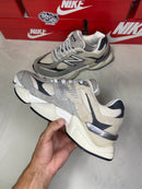 New Balance “9060” - Tamanho 39.