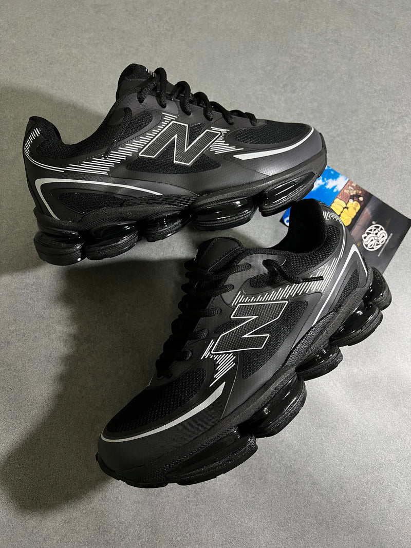 New Balance ABZORB 2000 “BLACK” - Tamanho 43.