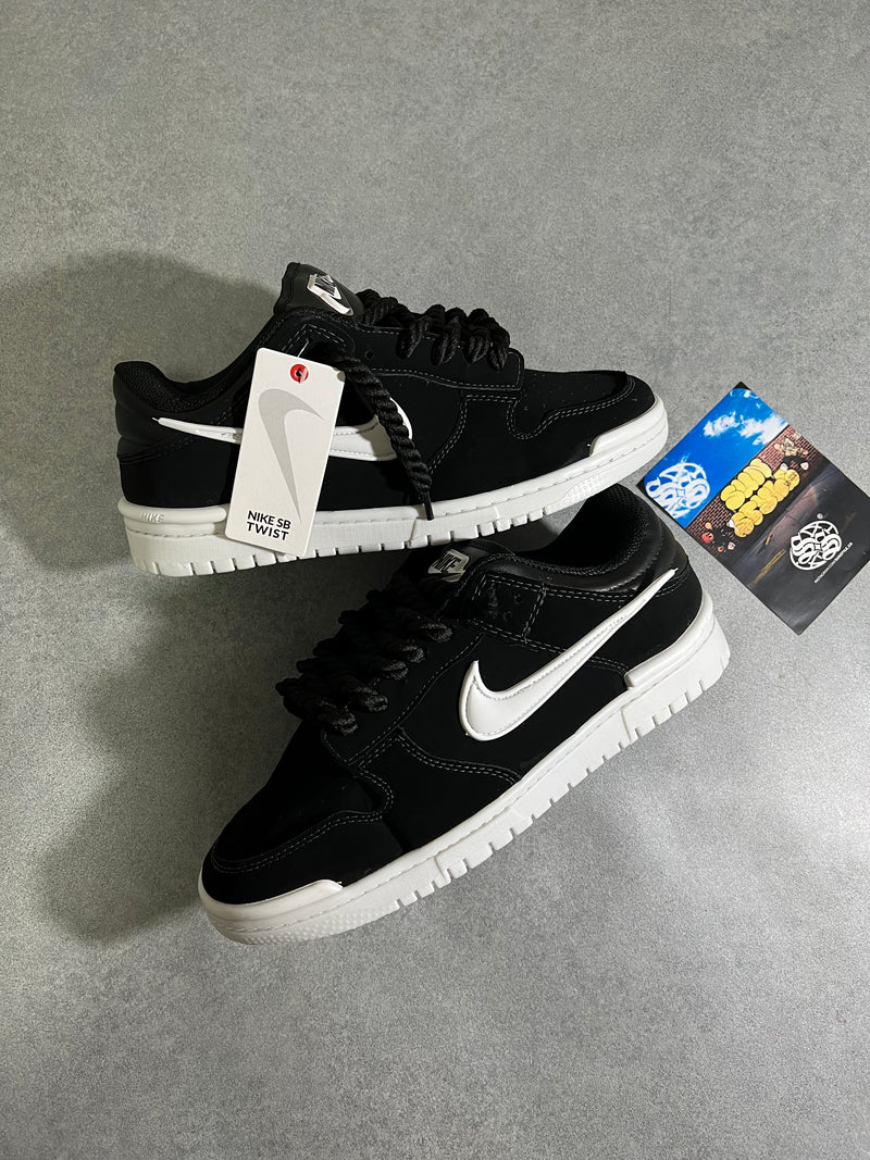 Dunk Low Pro “TWIST” B&W - Tamanho 42. (ACOMPANHA +1 CADARÇO)