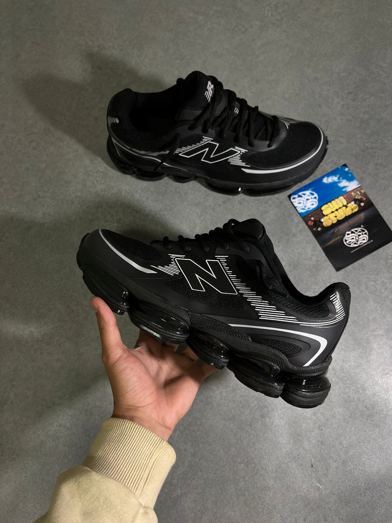 New Balance ABZORB 2000 “BLACK” - Tamanho 43.