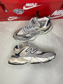 New Balance “9060” - Tamanho 39.