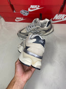 New Balance “9060” - Tamanho 39.