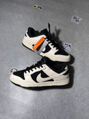 Nike Dunk Low - Tamanho 41.