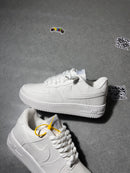 Nike Air Force White - Tamanho 40.